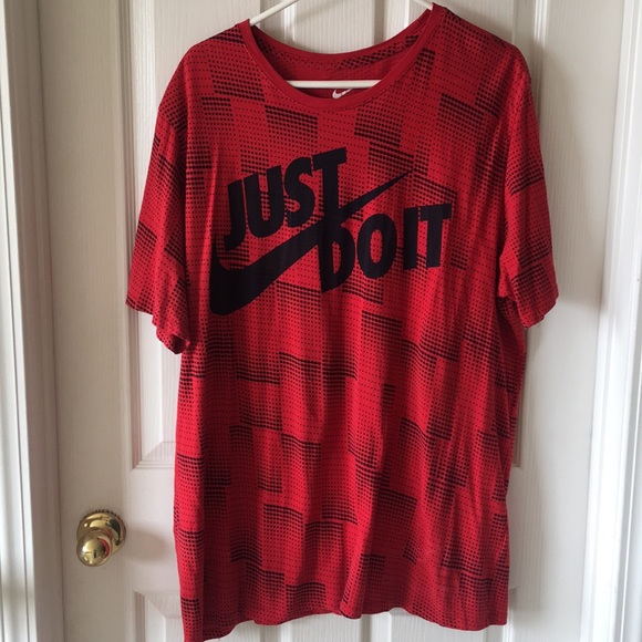 Nike Other - Nike Men’s T-shirt size 2xl